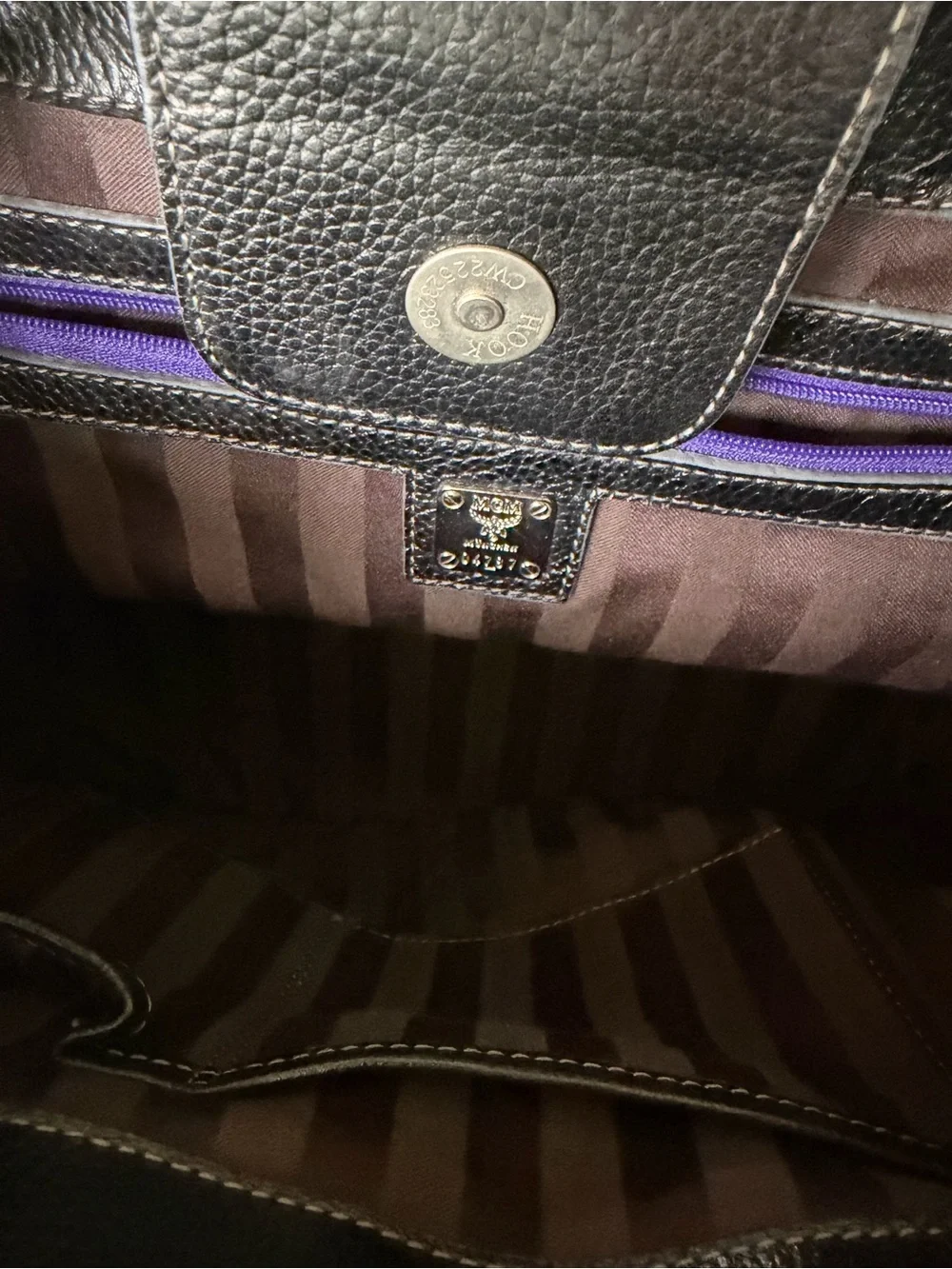 Mcm Black Leather Drawstring Tote Bag -